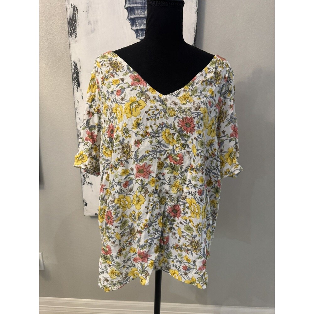 Charming Loft Soft Floral Flutter Sleeve Top Ladies Sz XL